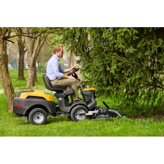 Raideris Stiga PARK 500 WX ( bez pļaušanas iekārtas )