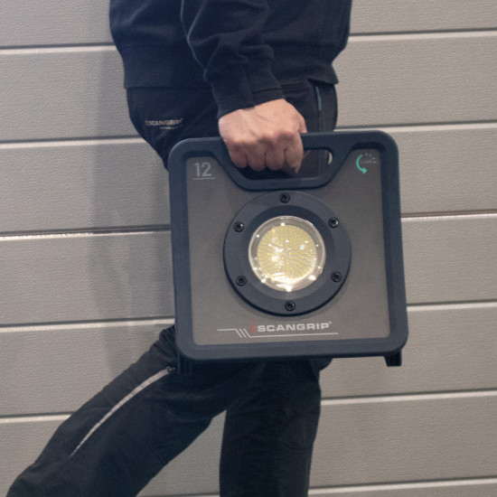 Darba lampa LED NOVA 12, 12000lm, Bluetooth IK07/IP67 + 3m statīvs, Scangrip